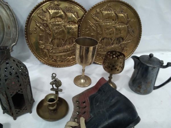 lot 531 mixed metal ware & vintage ice skates - Image 6