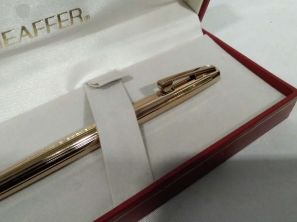 lot 543 cased Sheaffer gold plated pen - Image 3