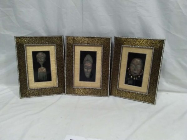 lot 558 3x framed African miniature masks  (16″ x 12″)