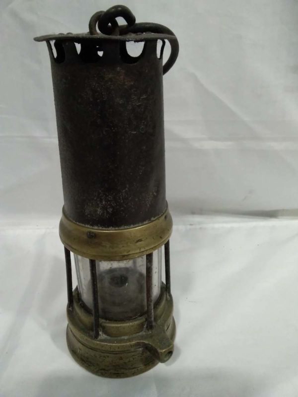 lot 570 vintage brass & steel miners lamp - Image 2