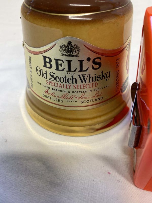 DD2094-BELLS WHISKY COLLECTABLE  WADE - Image 2