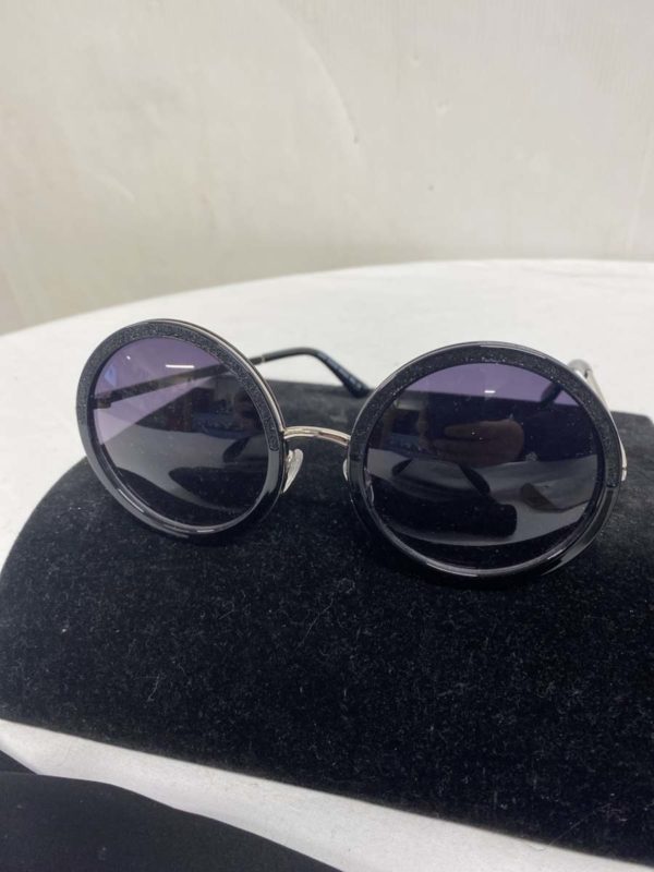 LOT 1005- TWO PAIRS OF SUN GLASSES -BOTH NON BRANDED- WITH CASES - Image 3